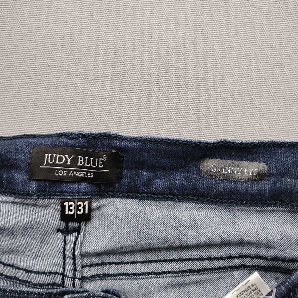 Judy Blue Skinny Fit Dark Wash Distressed Jeans  Size 13/31 Mens 10 - Picture 3 of 9
